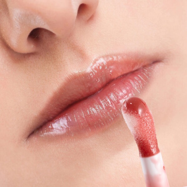 Rosewood Lip Oil - Image 3